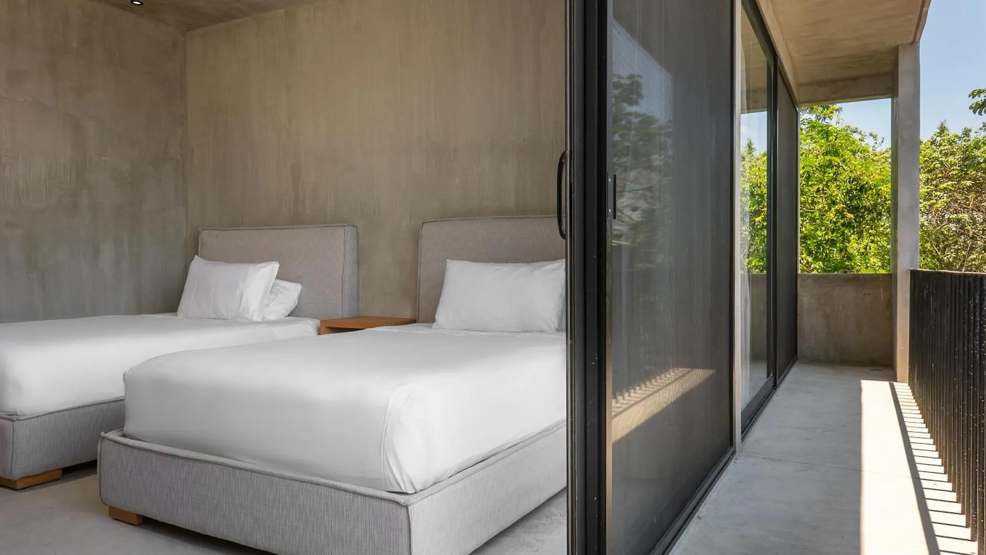 Soham 44, Fabulous Villa For 19 Guests In Playa Del Carmen